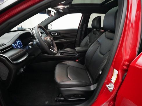 Used 2024 Jeep Compass Limited w/ High Altitude Package image 7