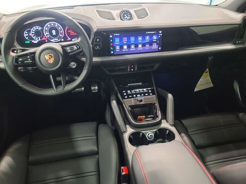 New 2026 Porsche Cayenne S image 12
