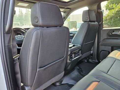 New 2026 GMC Sierra 3500 AT4 w/ AT4 Premium Plus Package AWD/4WD image 17