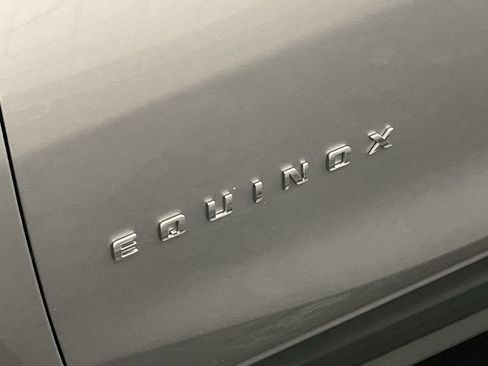 Used 2024 Chevrolet Equinox LT AWD/4WD image 23