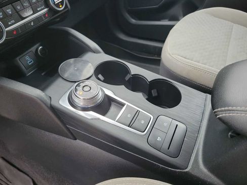 Used 2021 Ford Escape SE w/ Cold Weather Package image 21