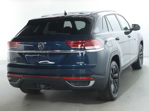 Used 2022 Volkswagen Atlas Cross Sport SE image 45