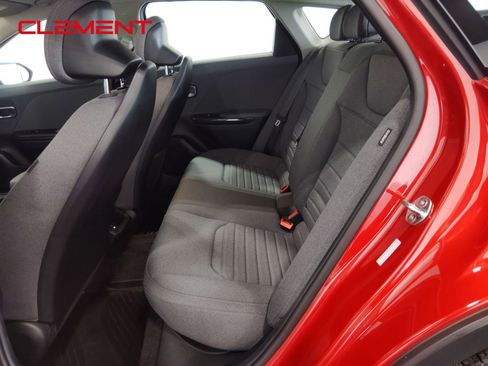 Used 2025 Kia K4 EX image 38