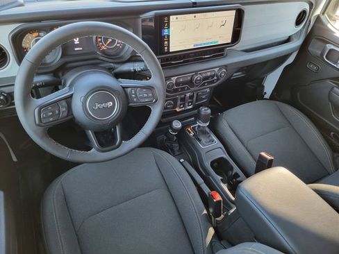 Certified 2025 Jeep Wrangler Sport S image 38