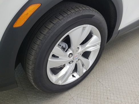 Used 2024 Buick Encore GX Preferred FWD image 31