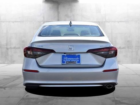 Used 2025 Honda Civic Sport image 6