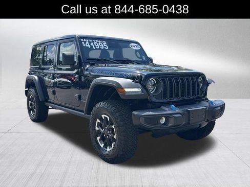 Certified 2025 Jeep Wrangler Unlimited Rubicon 4xe w/ Convenience Group AWD/4WD image 3