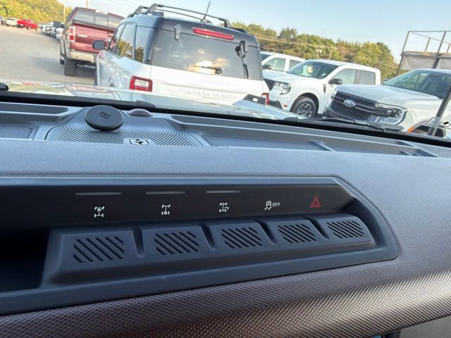 Certified 2022 Ford Bronco Outer Banks w/ Sasquatch Package AWD/4WD image 17
