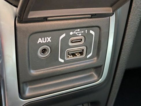 New 2026 Jeep Gladiator Sport AWD/4WD image 19