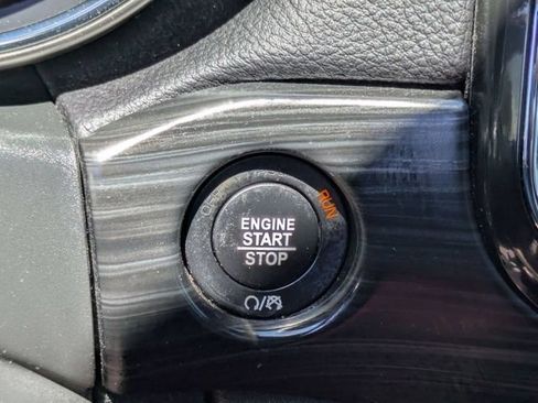 Used 2021 Jeep Grand Cherokee Altitude AWD/4WD image 21