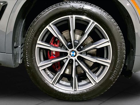 Used 2024 BMW X5 xDrive40i w/ M Sport Package AWD/4WD image 10