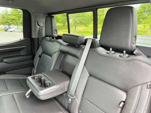 Used 2022 GMC Sierra 1500 SLT AWD/4WD image 25