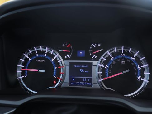 Used 2015 Toyota 4Runner SR5 Premium image 26