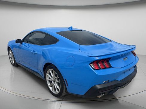 Used 2025 Ford Mustang GT Premium RWD image 5