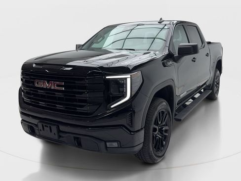 Used 2025 GMC Sierra 1500 Elevation RWD image 4