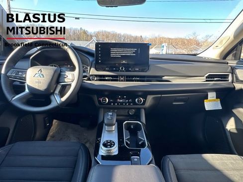 New 2026 Mitsubishi Outlander SE AWD/4WD image 19