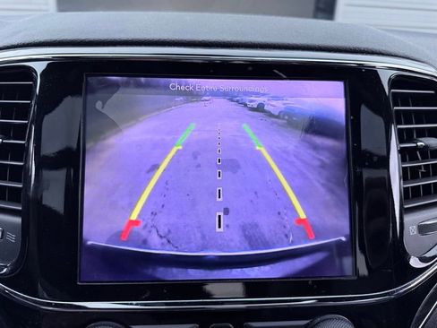 Used 2019 Jeep Grand Cherokee Limited w/ Luxury Group II image 19