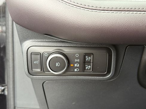 Used 2025 Ford Explorer Platinum w/ LUX Leather Package image 26