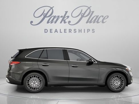 Certified 2026 Mercedes-Benz GLC 300 image 25