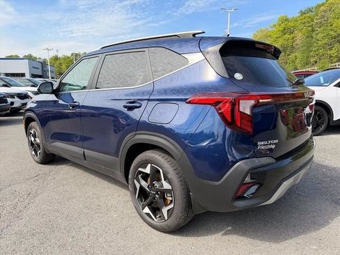 Used 2026 Kia Seltos EX AWD/4WD image 4
