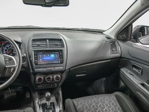 Used 2024 Mitsubishi Outlander Sport ES image 32