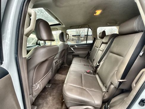 Used 2017 Lexus GX 460 w/ Navigation Package AWD/4WD image 25