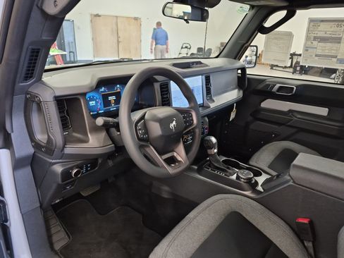 New 2026 Ford Bronco 2-Door AWD/4WD image 11