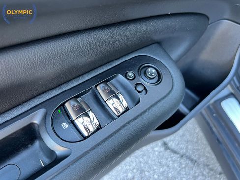 Used 2017 MINI Cooper Clubman ALL4 w/ Premium Package image 36