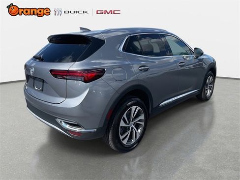 Used 2022 Buick Envision Essence w/ Technology Package I image 3