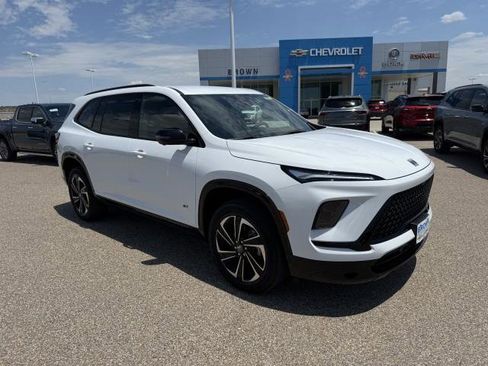 New 2026 Buick Enclave Sport Touring image 9