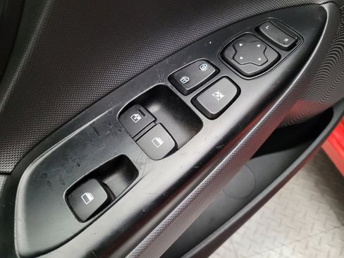 Used 2019 Hyundai Veloster 2.0 Premium image 27