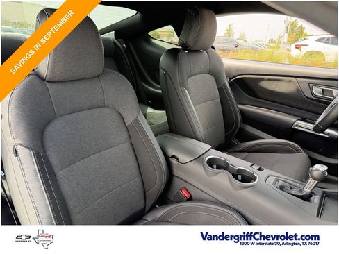 Used 2025 Ford Mustang Coupe RWD image 24