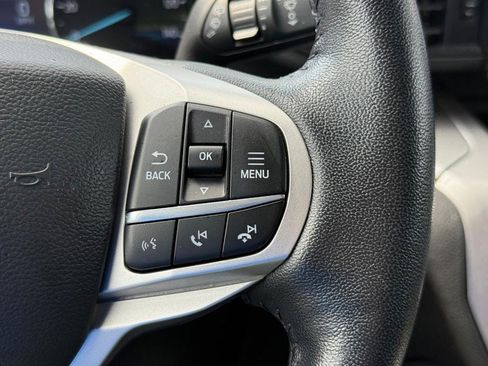 Certified 2022 Ford Explorer XLT image 21