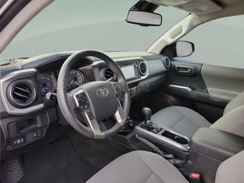 Used 2019 Toyota Tacoma SR5 image 21