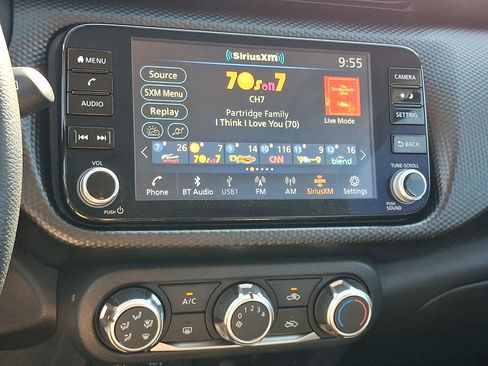 Used 2023 Nissan Kicks SV w/ Exterior Package FWD image 18