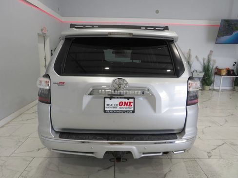 Used 2014 Toyota 4Runner Limited AWD/4WD image 4