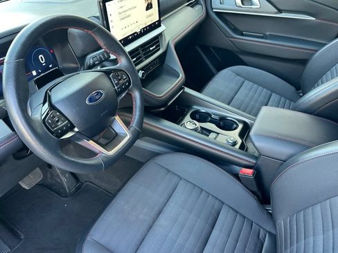 Certified 2025 Ford Explorer ST-Line w/ ST-Line Street Pack AWD/4WD image 12