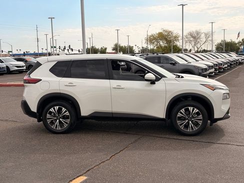 Certified 2023 Nissan Rogue SV FWD image 7