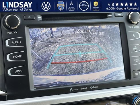 Used 2019 Toyota Highlander XLE image 16