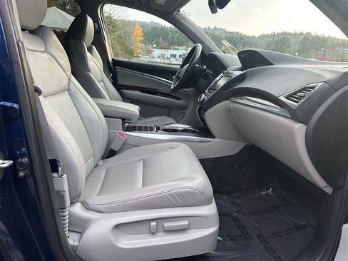 Used 2017 Acura MDX w/ Technology & Entertainment image 15