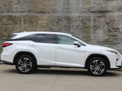 Used 2018 Lexus RX 450hL Luxury w/ Accessory Package AWD/4WD image 2