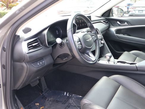 Used 2025 Genesis G70 2.5T RWD image 25