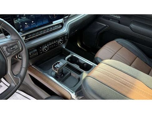 Certified 2023 Chevrolet Silverado 1500 High Country w/ Z71 Off-Road Package image 6