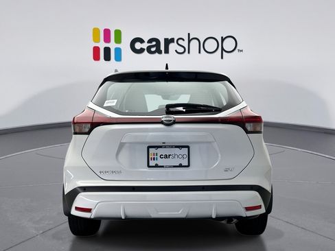 Used 2023 Nissan Kicks SV FWD image 4