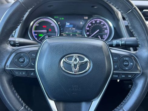Certified 2019 Toyota Camry XLE w/ Sunroof Package FWD image 26