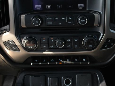 Used 2015 GMC Sierra 2500 Denali w/ Duramax Plus Package image 20