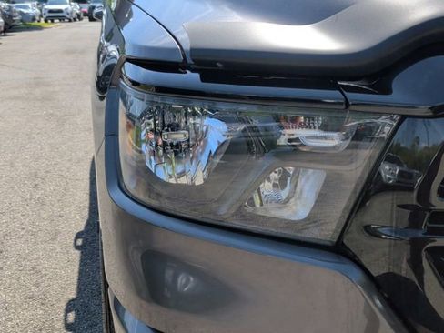 Used 2022 RAM 1500 Big Horn w/ Night Edition RWD image 6