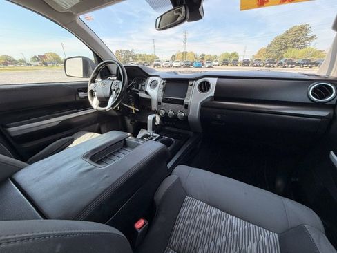Used 2021 Toyota Tundra SR5 w/ SR5 Upgrade Package image 8