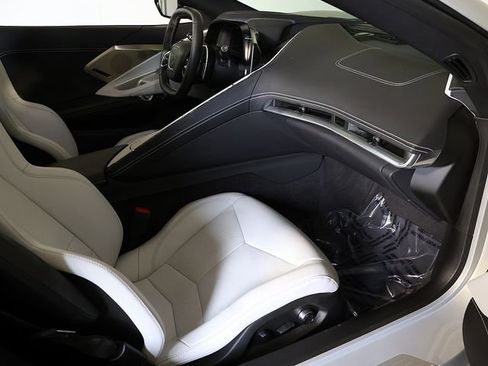 Used 2023 Chevrolet Corvette Stingray Preferred Cpe w/ Z51 Performance Package RWD image 33