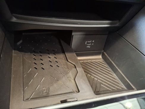 New 2026 Chrysler Pacifica Limited w/ S Appearance Package image 21